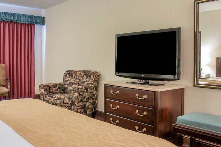 Room 14 of 28